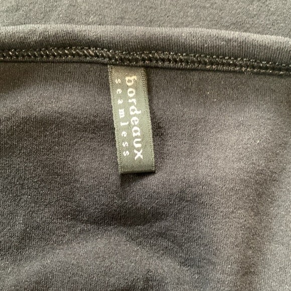 Bordeaux | Seamless Black Stretch Cami Tank Top Rhinestone Center OS - Picture 4 of 7